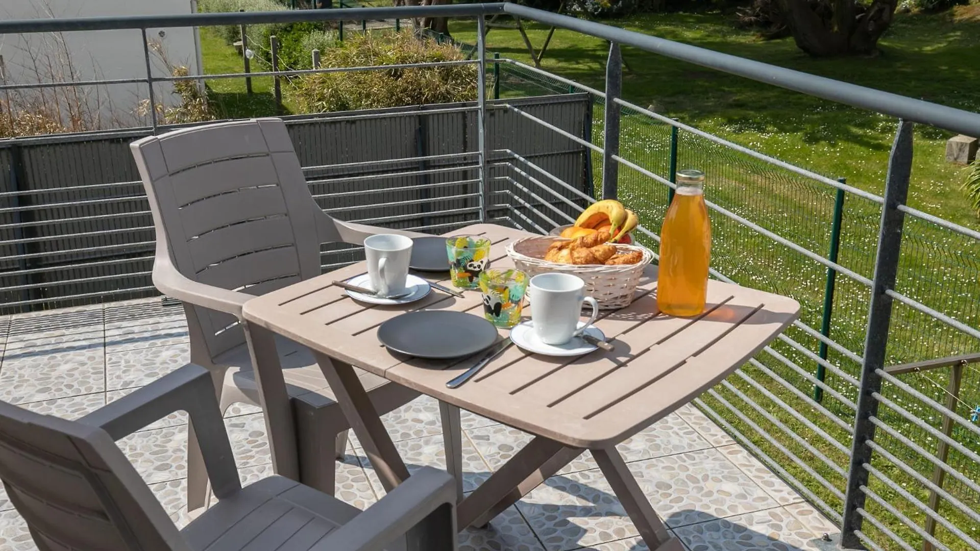 Apartment Les Chardons Bleus 2 - Brp205 By Interhome ブリニョガン・プラージュ